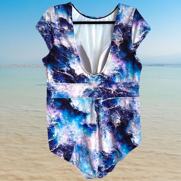 Torrid Blue Ocean Waves Active Wireless Scoop Back One Piece Swimsuit NWT - Picture 7 of 14